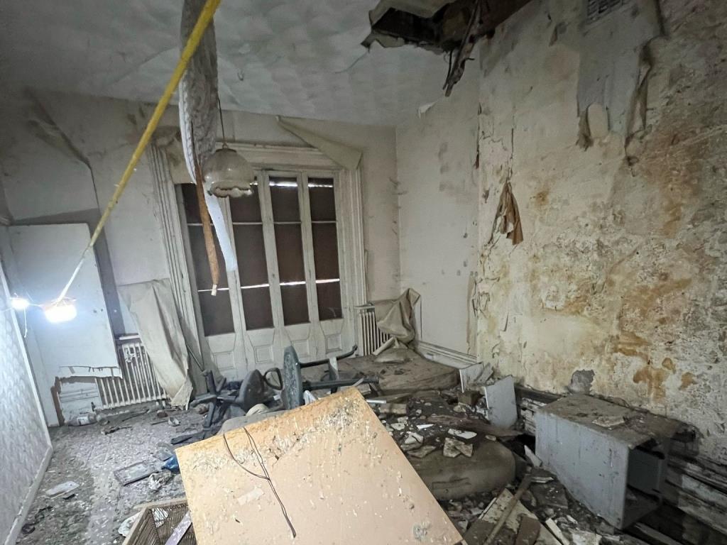 Lot: 36 - PROPERTY WITH PERMISSION FOR SEVEN FLATS AND COMMERCIAL SPACE - Internal photo